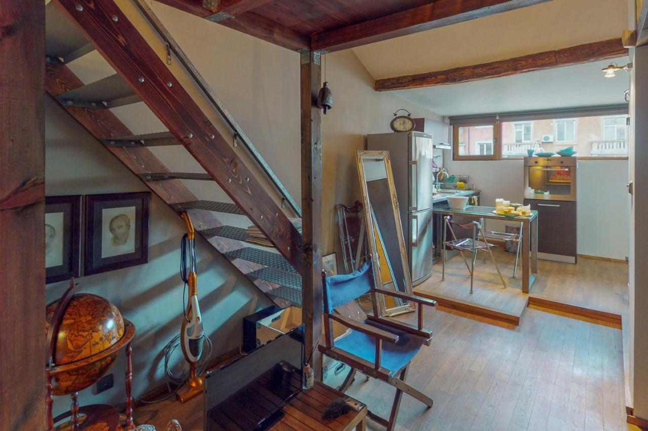 The Gallery - Art In The Heart Of By Flat Mаnager Apartament *